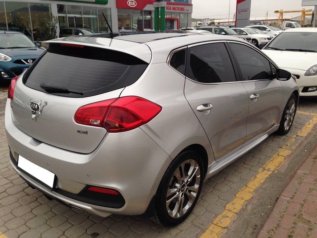 Kia Ceed Uyumlu Yan Marşpiyel