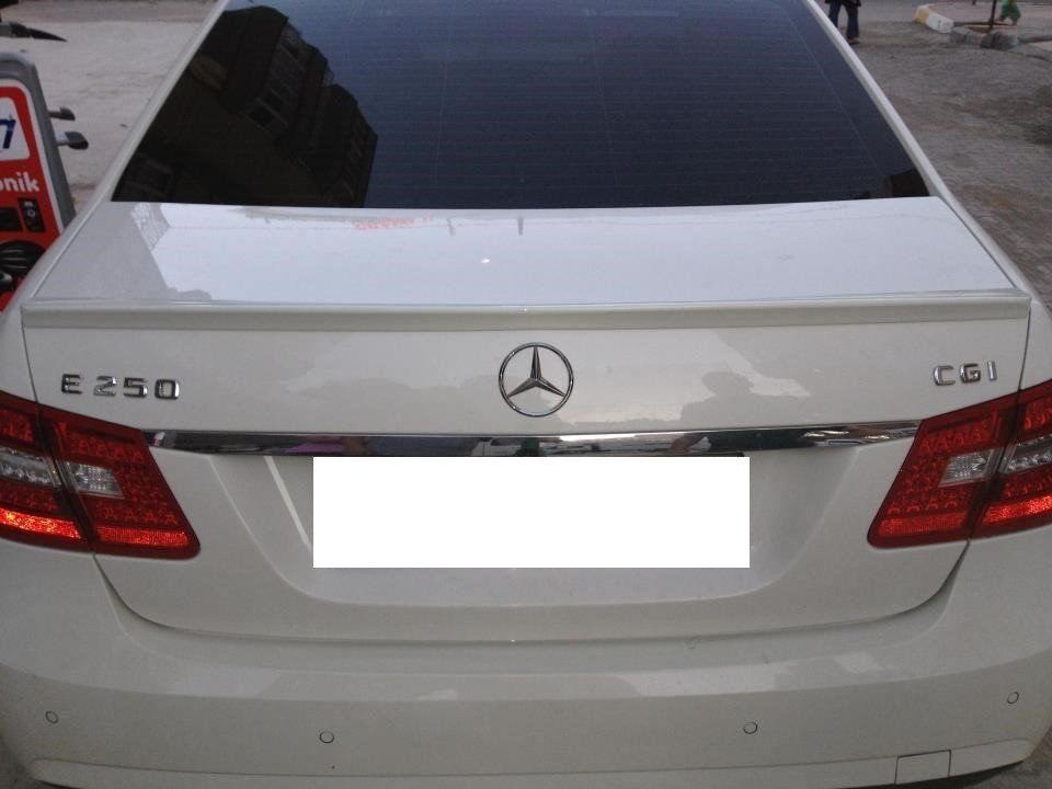 Mercedes E Uyumlu Serisi W212 Anatomik Spoiler