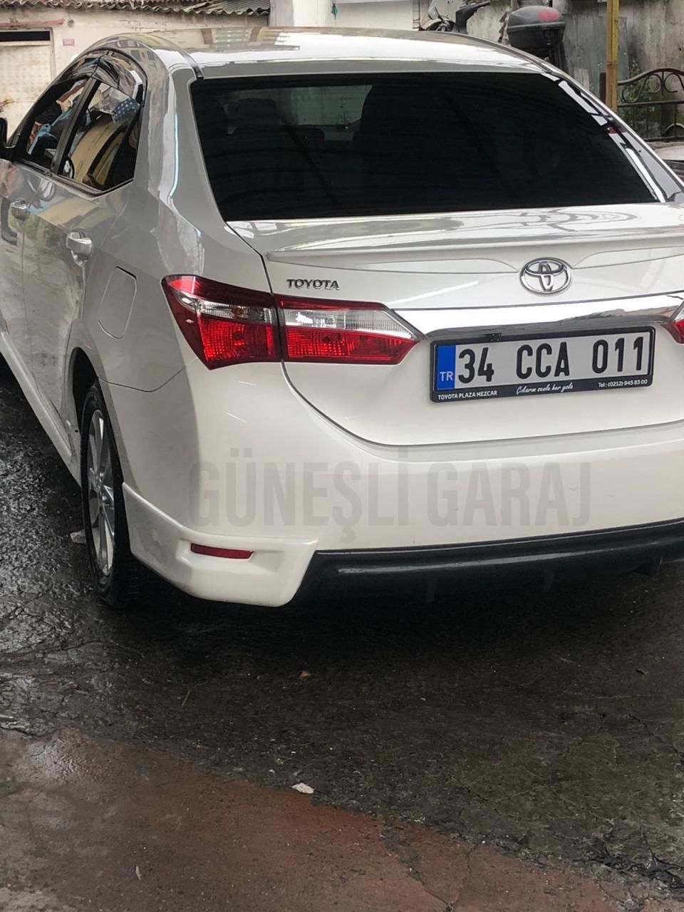 Toyota Corolla Uyumlu Arka Flap