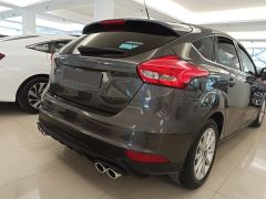 Ford Focus Uyumlu 2015-2018 Difüzör - Piano Black