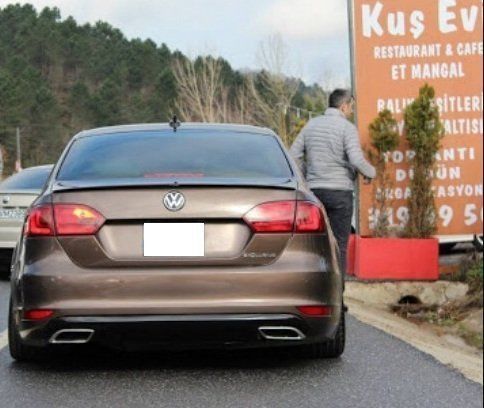 Volkswagen Jetta Uyumlu Makyajsız Egzoz Görünüm Difüzör