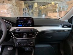 Ford Focus Uyumlu 2019+ Panel Kaplama Titanyum Siyah