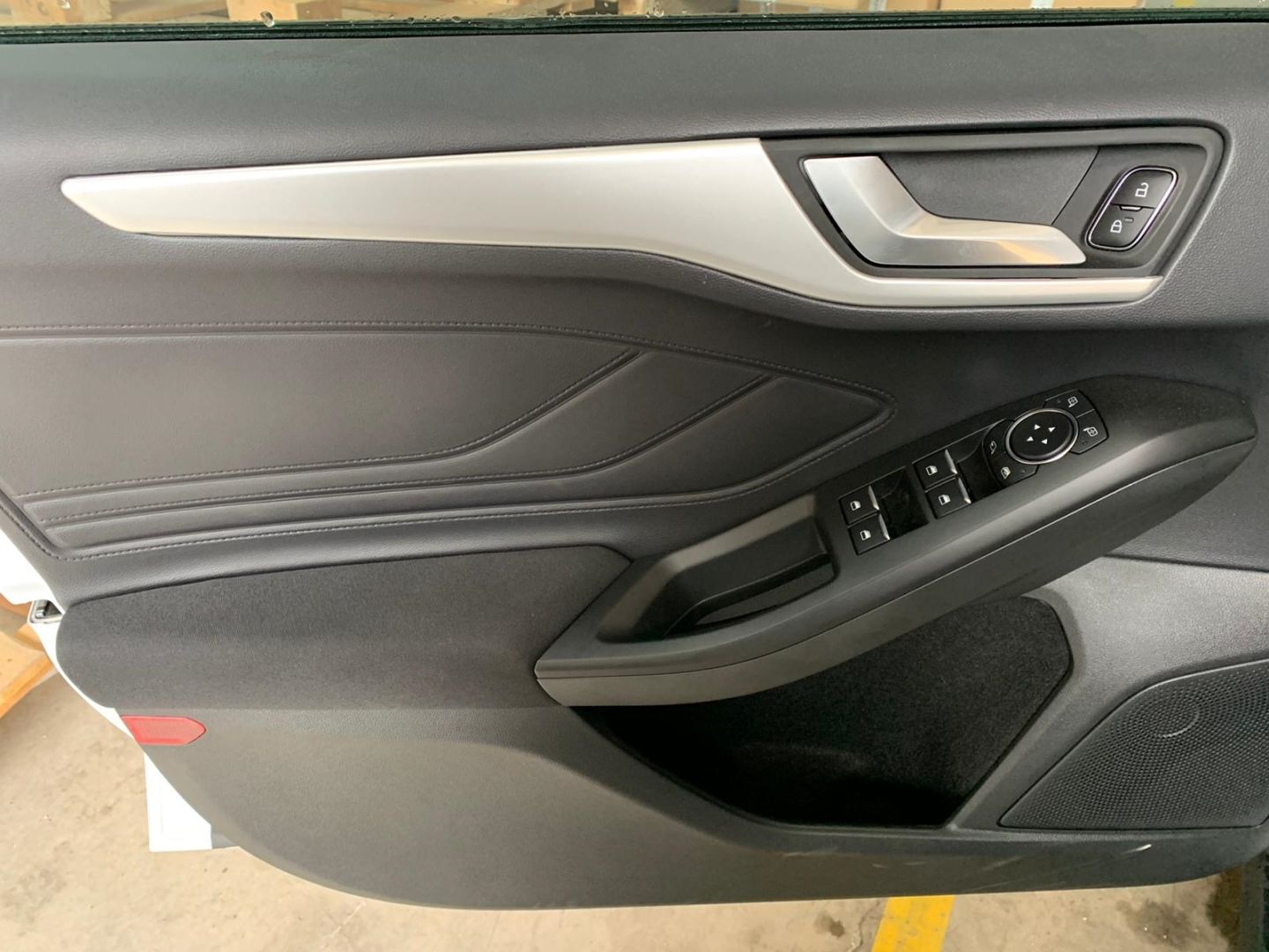 Ford Focus Uyumlu 2019+ Panel Kaplama Kalın Model - Silver (ABS)