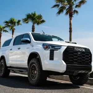 Maxliner Body Kit - Komple Görünüm Dönüşüm Paketi Stil Seti Toyota Hilux Tundra 2024-2025 - Görsel 4
