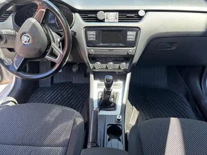 Rizline Premium 9D Skoda Octavia 2013-2020 Havuzlu Paspas - Görsel 2