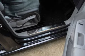 OMSA VW Caddy Minivan Krom İç Kapı Eşiği 4 Parça 2015-2019 Arası - Görsel 3