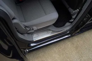 OMSA VW Caddy Minivan Krom İç Kapı Eşiği 4 Parça 2015-2019 Arası - Görsel 4
