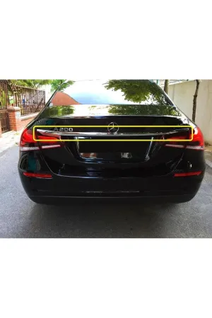 Mercedes V177 A Serisi Sedan Style 2019 Krom Bagaj Üst Çıtası