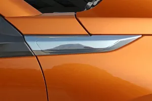 OMSA Peugeot 2008 Krom Çamurluk Sinyal Çıtası 2 Parça 2019 ve Sonrası - Görsel 2