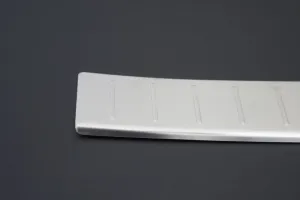 OMSA BMW X1 Krom Arka Tampon Eşiği Taşlı 2012-2015 Arası - Görsel 3