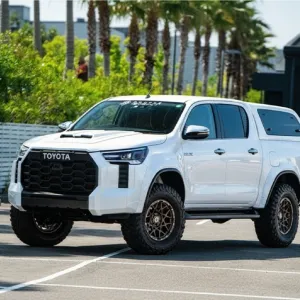 Maxliner Body Kit - Komple Görünüm Dönüşüm Paketi Stil Seti Toyota Hilux Tundra 2024-2025 - Görsel 3