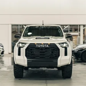 Maxliner Body Kit - Komple Görünüm Dönüşüm Paketi Stil Seti Toyota Hilux Tundra 2024-2025 - Görsel 2