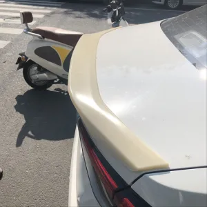 COROLLA 2019+ OEM GÖRÜNÜM SPOILER ( PIANO BLACK) - Görsel 3