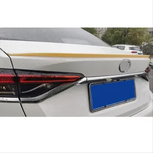 COROLLA 2019+ HYBRID SPOILER ( PIANO BLACK) - Görsel 3