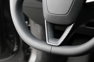 2025+ Model Y (Juniper) Için Direksiyon Alt Kaplama Karbon Boya