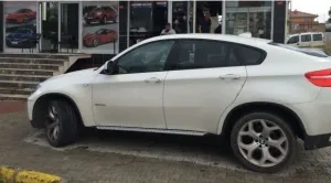 BMW X6 2008-2014 (E71) uyumlu 2008-2015 Yan Basamak Koruma Style modelleri DRS Tuning'de. Kaliteli malzeme, hızlı kargo ve güvenli alışverişle hemen inceleyin.