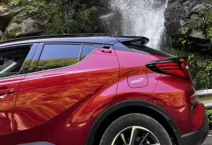Toyota C-HR 2017 ve Sonrası Oem Tavan Çıtası Black (İthal) thumb 2