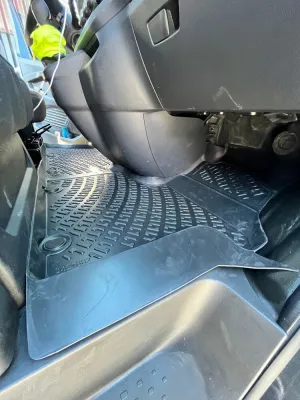 Rizline Opel Vivaro 2014-2019 3D Havuzlu Paspas thumb 2