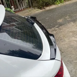 A3 2021+ Hatchback İçin Uyumlu Mid Spoiler thumb 2