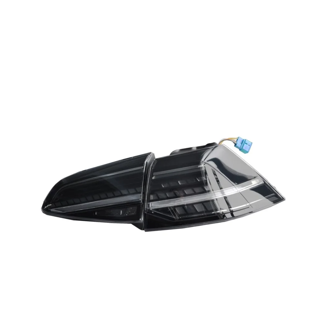 Golf 7 Uyumlu Ve 45419 İçin Uyumlu Smoke LED Stop (Hıghlıne Comfortlıne Trendlıne) Parça