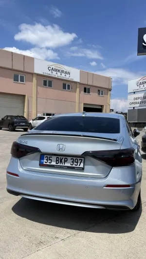Civic 2022+ Uyumlu Fe1 Hybrıd Spoiler (Boyasız) Parça thumb 2