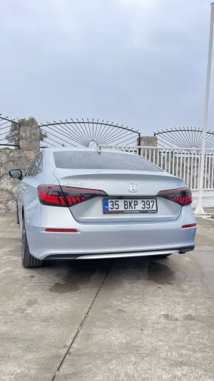 2022+ Civic Uyumlu Modern Line LED Stop - Kırmızı/Smoke Parça thumb 2