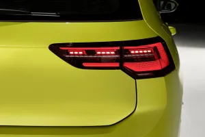 Golf 8 Uyumlu İçin LED Stop Set ParçaDRS Tuning kalitesiyle tanışın! Özel olarak Volkswagen  model araçlar için üretilen bu ürün, otomobilinizin hatlarına sport