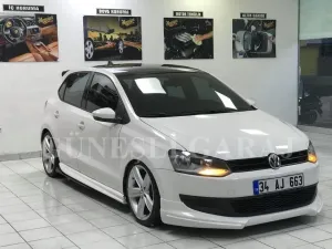 Body Kit Marşpiyel uyumlu Volkswagen Polo Aero Yan Marşpiyel modelleri DRS Tuning'de. Kaliteli malzeme, hızlı kargo ve güvenli alışverişle hemen inceleyin.
