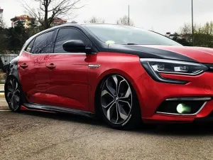 Body Kit Marşpiyel uyumlu Renault Megane 4 Yan Marşpiyel modelleri DRS Tuning'de. Kaliteli malzeme, hızlı kargo ve güvenli alışverişle hemen inceleyin.