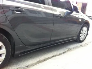 Body Kit Marşpiyel uyumlu Opel Astra J Rieger Yan Marşpiyel modelleri DRS Tuning'de. Kaliteli malzeme, hızlı kargo ve güvenli alışverişle hemen inceleyin.