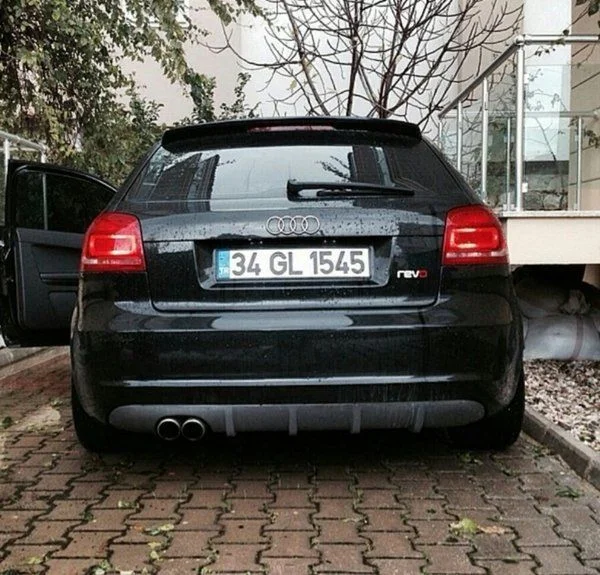 Audi A3 Uyumlu Hatchback Çift Çıkış Difüzör(Fiber)