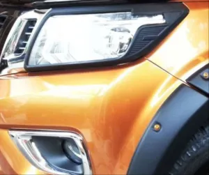 Nissan Navara Uyumlu 2015-2020 Far Çerçevesi Kaplama Siyah thumb 2