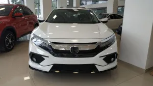 Honda Civic Uyumlu Concept Model Ön Tampon Ek Piano Black Detaylı thumb 4