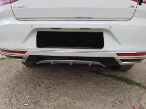 Passat Uyumlu B8 Difüzör