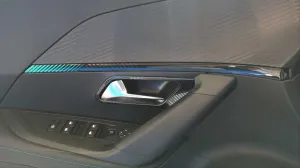 Peugeot 2008 Uyumlu İç Kapı Açma Kolu Kaplama - Karbon thumb 2