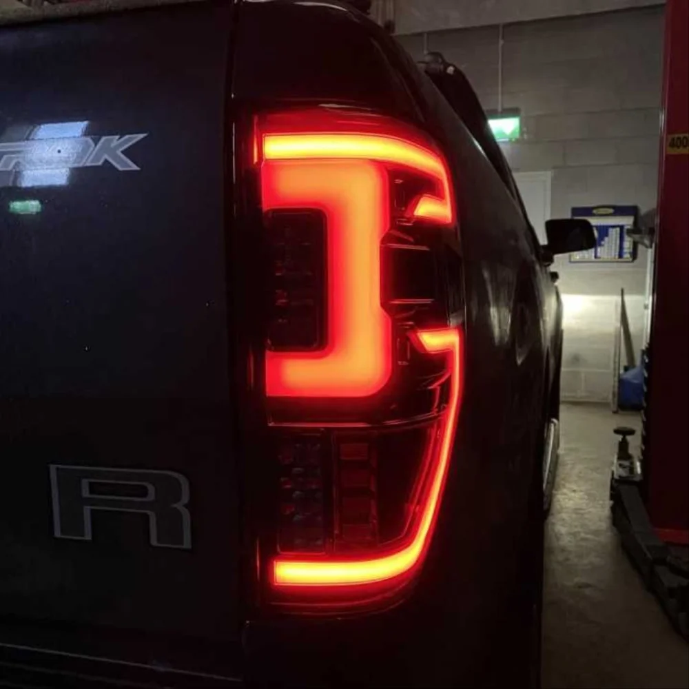 Ford Ranger Uyumlu LED Smoke Stop 2012-2020 T6 T7 T8