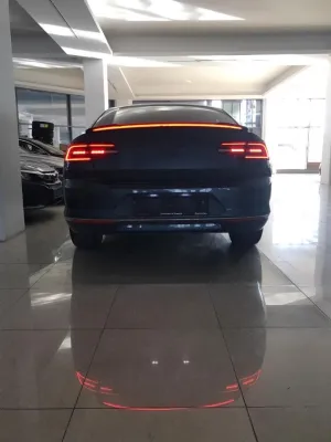 Volkswagen Passat Uyumlu 2015+ LED Spoiler (Piano Black) thumb 2