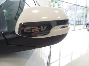 Honda Cr-V Uyumlu 2017+ Ayna Çıtası Füme thumb 3