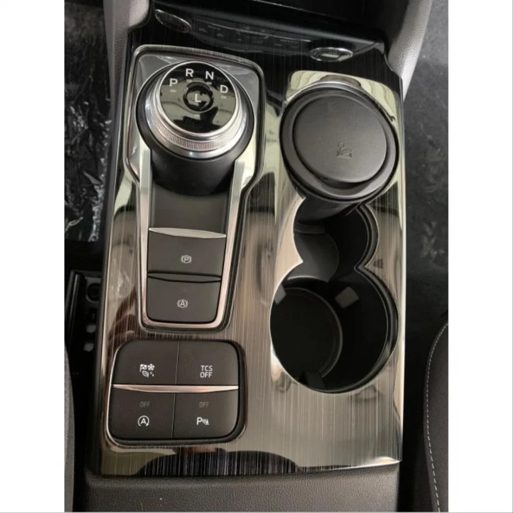 Ford Focus Uyumlu 2019-2021 Vites Çerçeve Kaplama - Titanyum Siyah