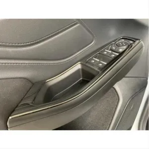 Ford Focus Uyumlu 2019+ Kapı Çıtası Piano BlackDRS Tuning kalitesiyle tanışın! Özel olarak Ford  model araçlar için üretilen bu ürün, otomobilinizin hatlarına s