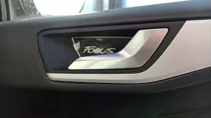 Ford Focus Uyumlu 2019+ Kapı Kolu İç Açma Kaplama-Titanyum Siyah thumb 4