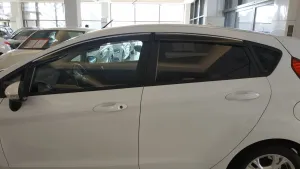 Ford Fiesta Uyumlu Cam Rüzgârlığı thumb 2
