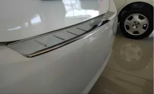 Toyota Corolla Uyumlu 2013-2016 Arka Tampon Üst Kaplama thumb 2