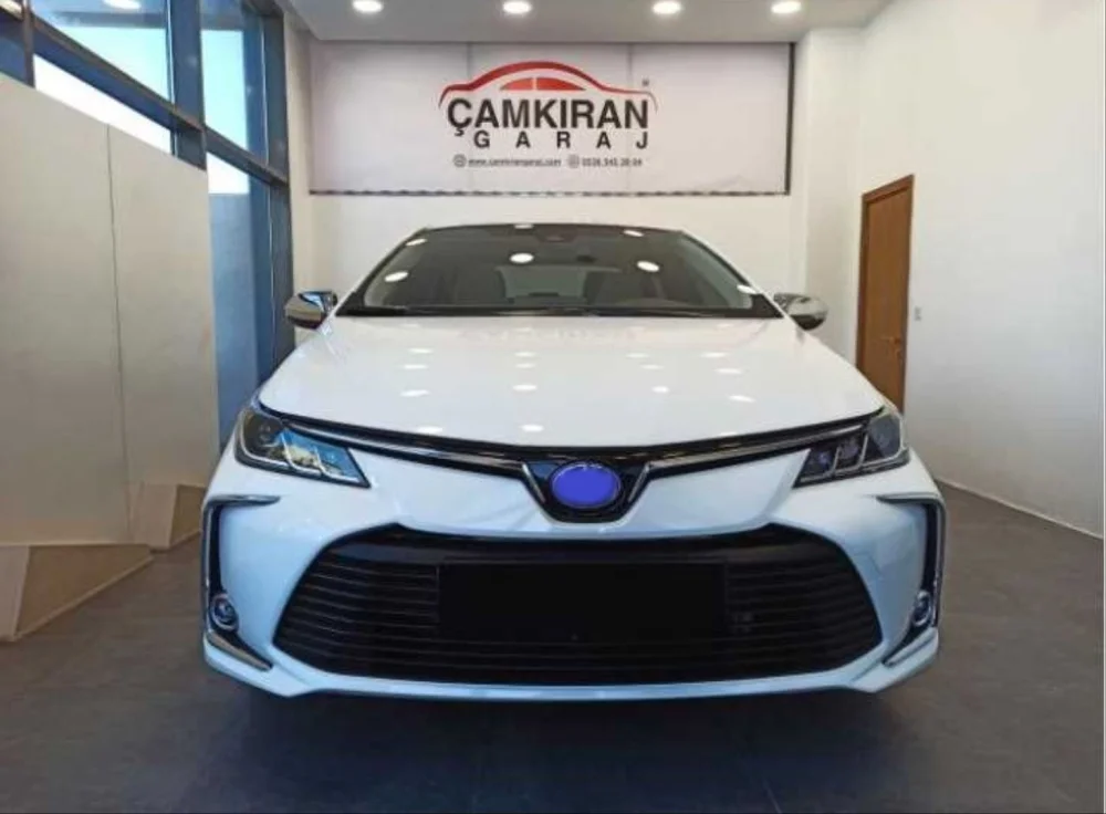 Toyota Corolla Uyumlu 2019+ Sis Kası Nikelaj