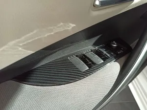 Toyota Corolla Uyumlu 2019+ Kapı Kolçak Kaplama - Karbon thumb 3