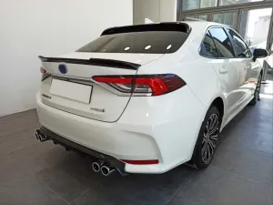 Toyota Corolla Uyumlu 2019+ Bagaj Üstü Spoiler B Dizayn (Piano Black) thumb 4
