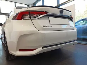 Toyota Corolla Uyumlu 2019+ Arka Tampon Alt Çıtası Piano Black thumb 4