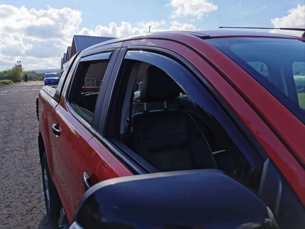 Ford Ranger Uyumlu 2012-2020 Cam Rüzgârlığı
