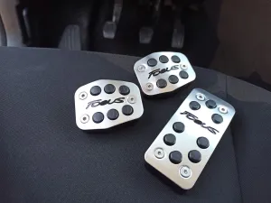 Ford Focus Uyumlu 2010-2019 Pedal Seti Siyah Yazılı Manuel thumb 3
