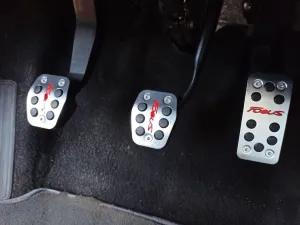 Ford Focus Uyumlu 2010-2019 Pedal Seti Kırmızı Yazılı Manuel thumb 4